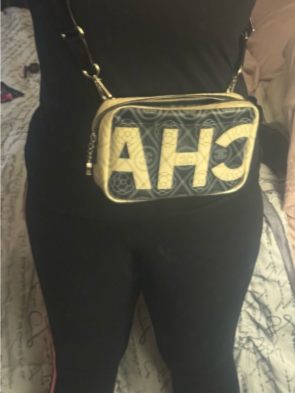 Authentic Channel camera bag full set dust bag, tag, card please serious buyers - Picture 12 of 14